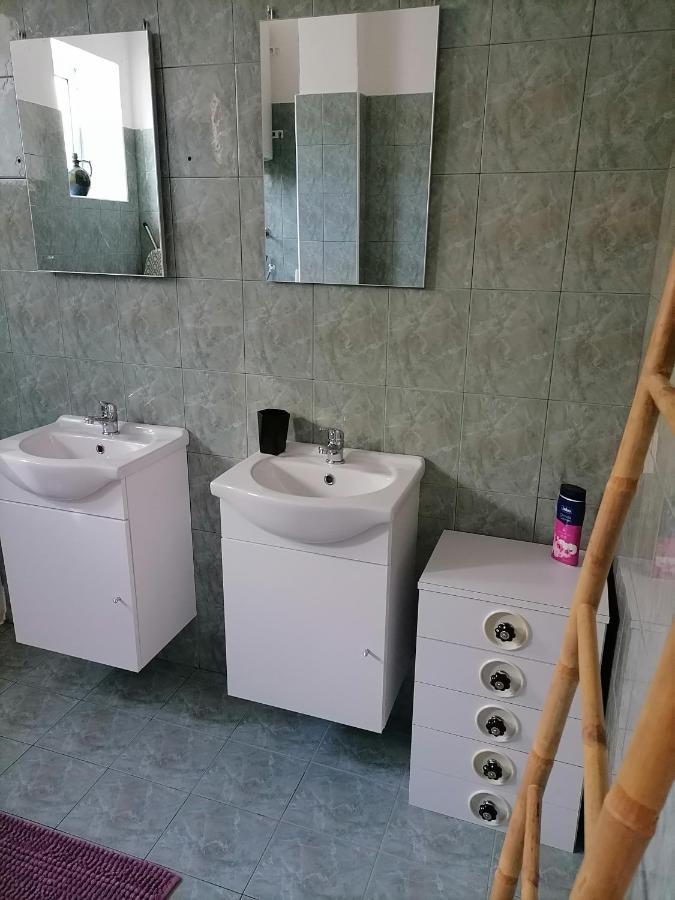 Apartman Marijana 诺维·维诺多尔斯基 外观 照片